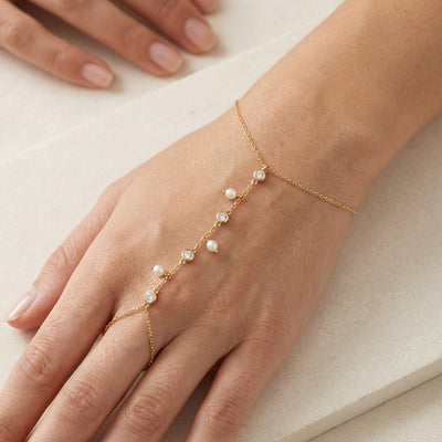 Lyra Hand Chain
